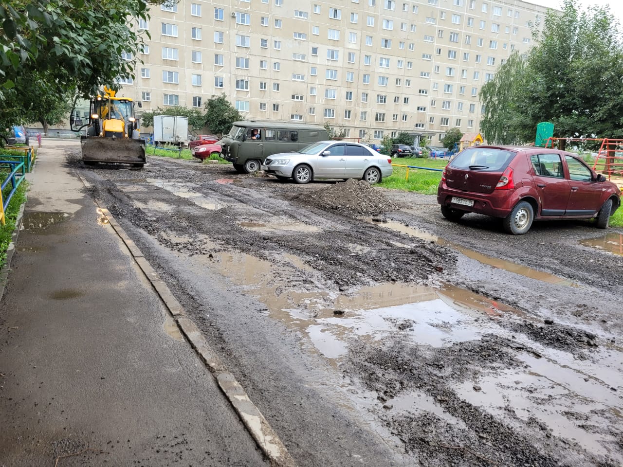 Выполнен ремонт внутриквартальной дороги по ул. Кирова
