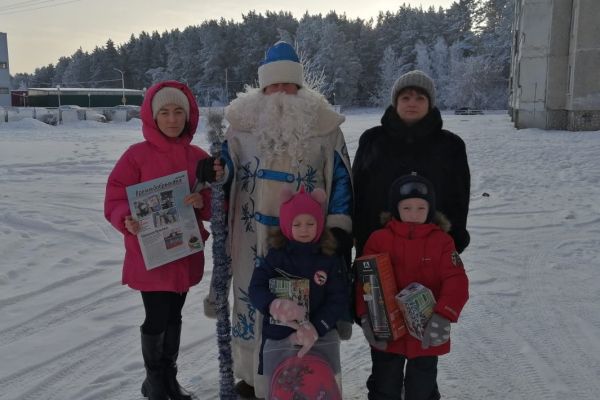 Новогодние подарки детям