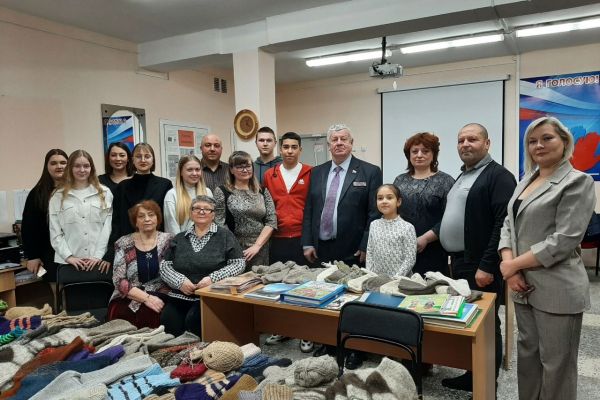 Акция Подари тепло солдату