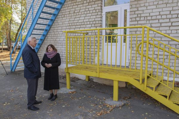 В детском саду 9 сделали 2 запасных выхода