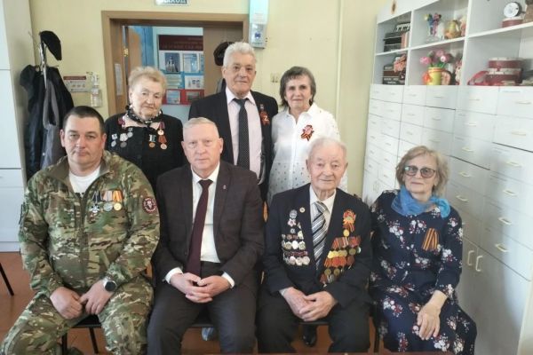 От малышей ко Дню Победы