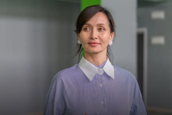 «Каменск выбрали сердцем»: Мария Иосава — о семье, студентах и 21 годе в медколледже