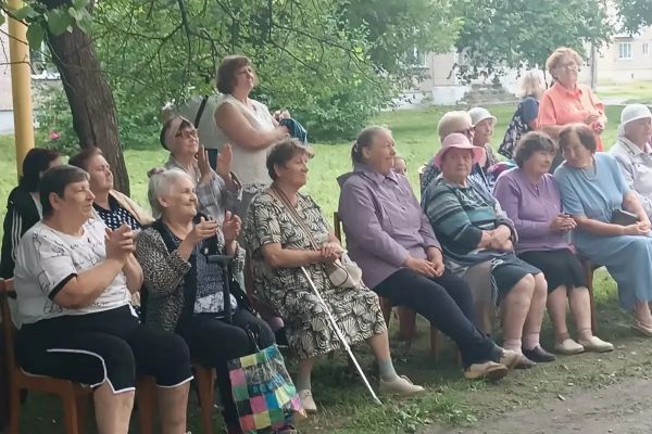 Праздник двора объединил жителей Силикатного